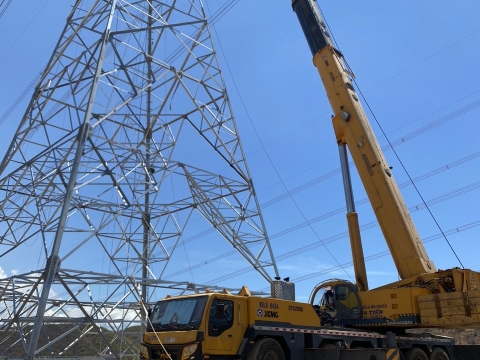 Thi công cẩu lắp đường dây 500KV